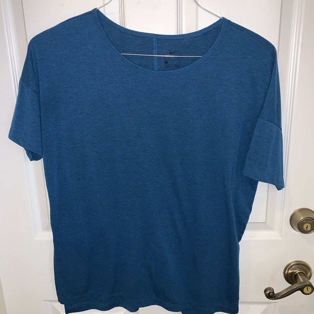 Navy Blue Nike Women’s Dri Fit Workout Tee Size Large